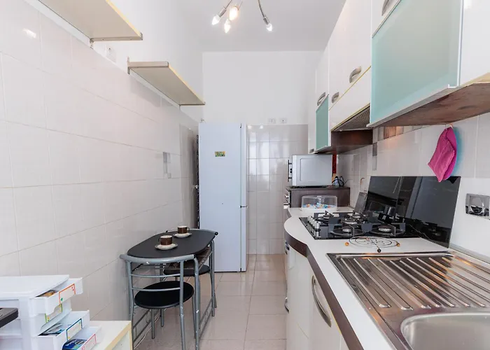Apartment 10 Min Colosseum, Prenestinhome - Renovated 2024 Apartment, P Igneto , Self Check-in H24 Rom
